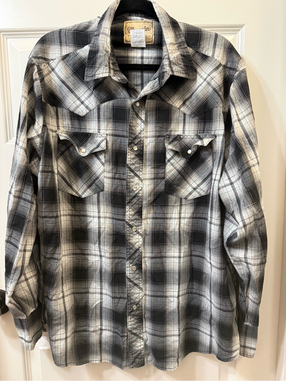 Wrangler Men’s XL Western Pearl Snap Plaid Long Sleeve Shirt